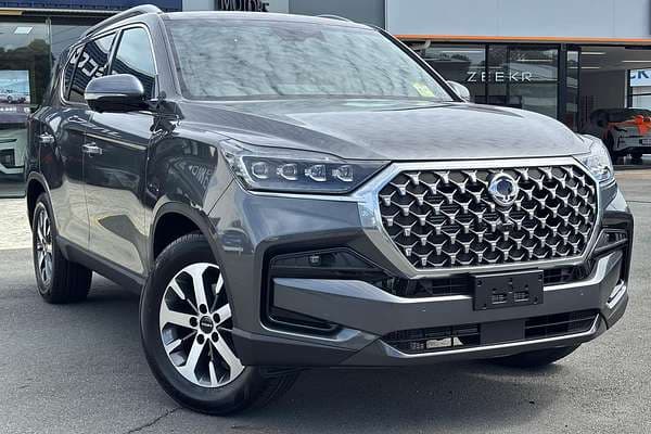 2025 KGM Rexton