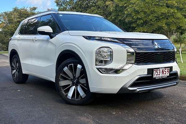2025 Mitsubishi Outlander