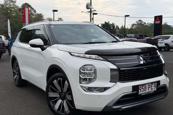2025 Mitsubishi Outlander