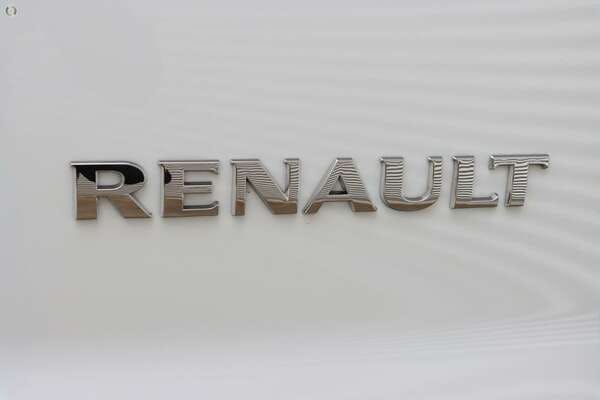2022 Renault Trafic Premium 125kW X82